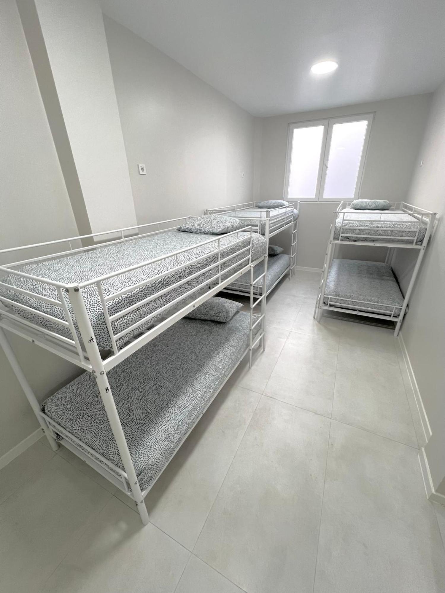 Hostel Oasis Мадрид Екстер'єр фото