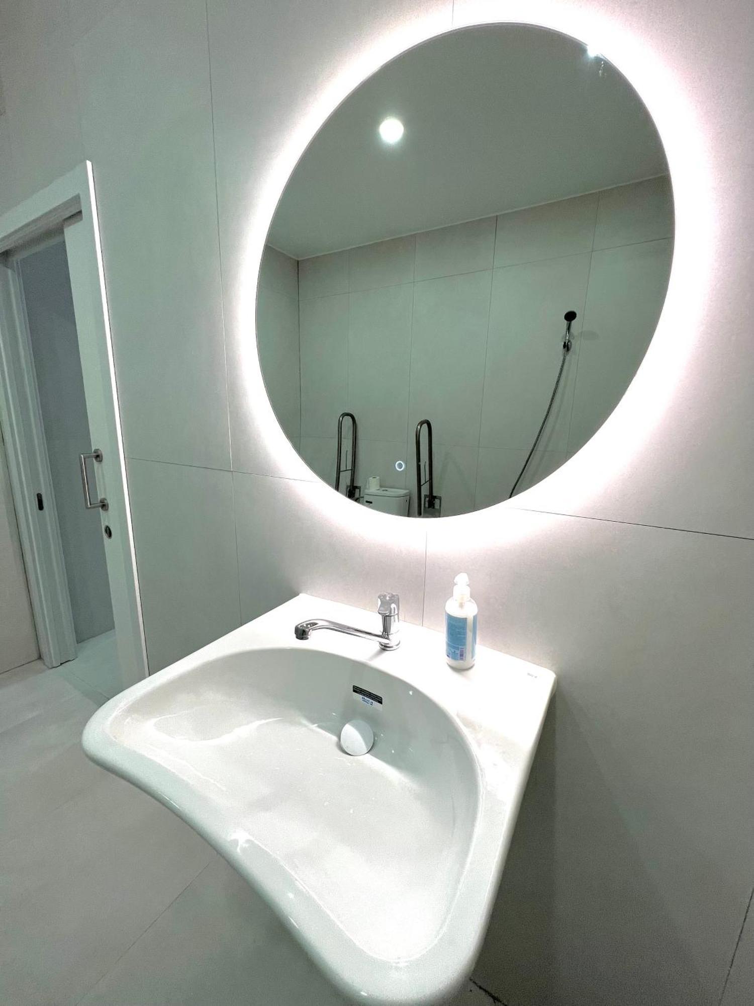 Hostel Oasis Мадрид Екстер'єр фото