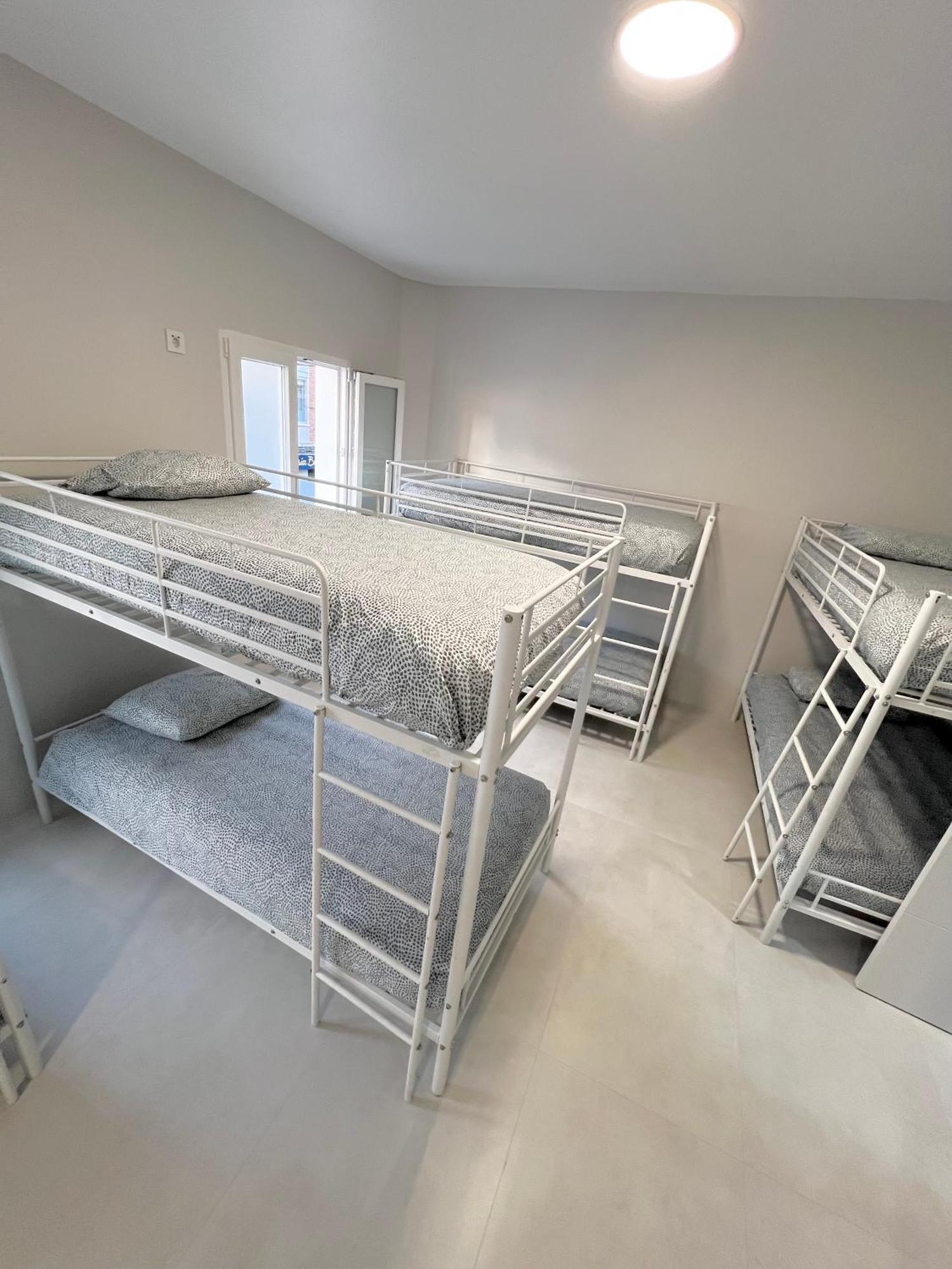 Hostel Oasis Мадрид Екстер'єр фото