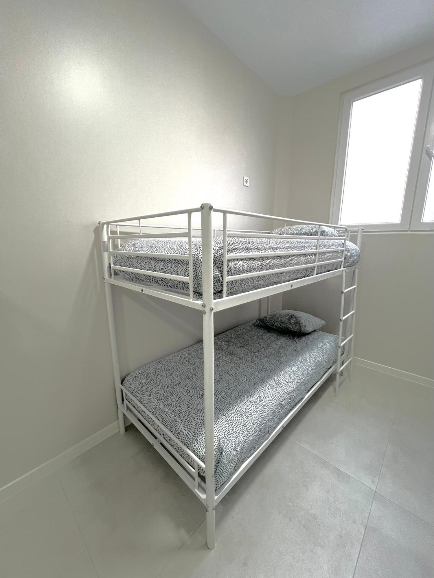 Hostel Oasis Мадрид Екстер'єр фото