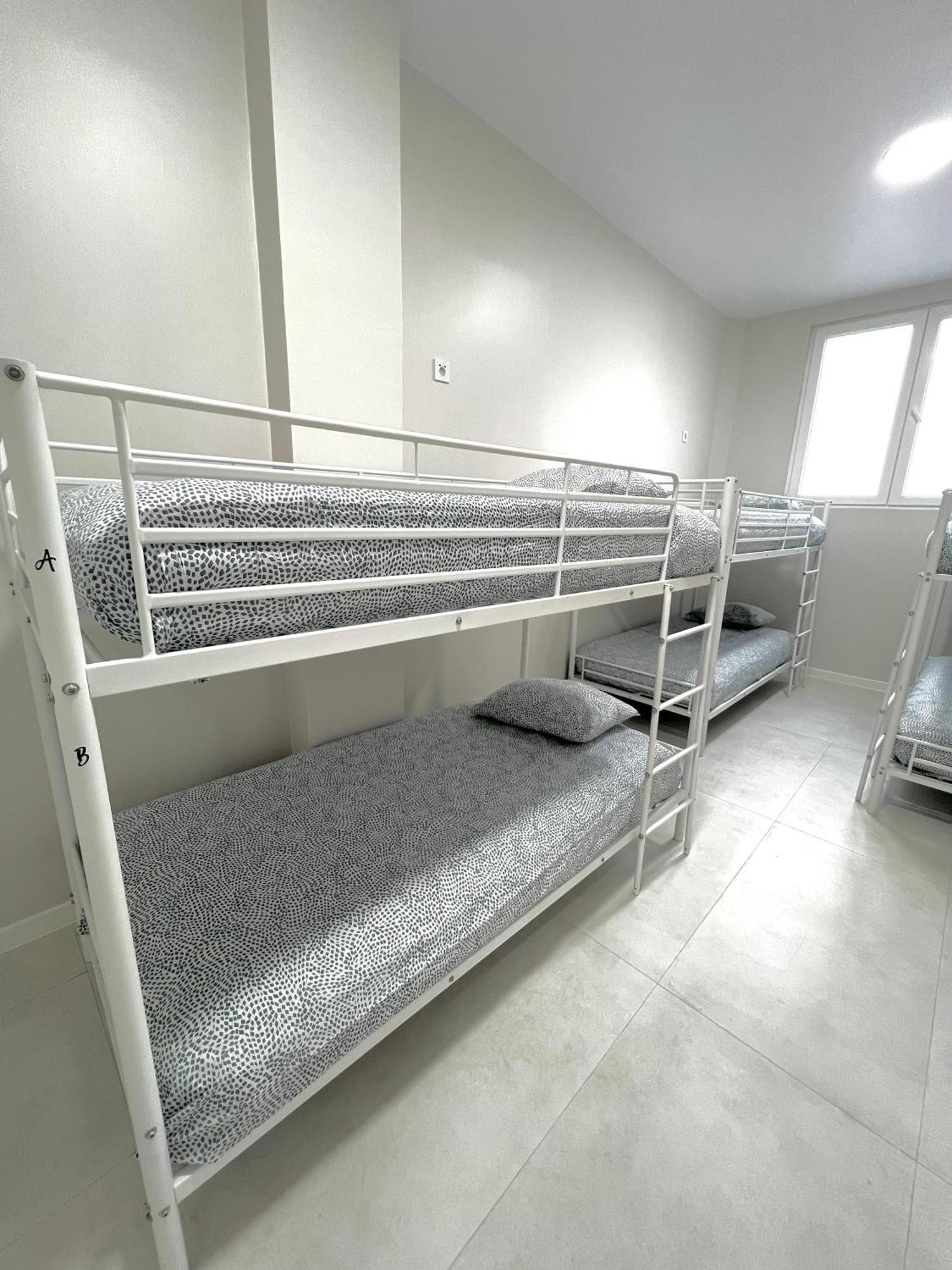 Hostel Oasis Мадрид Екстер'єр фото